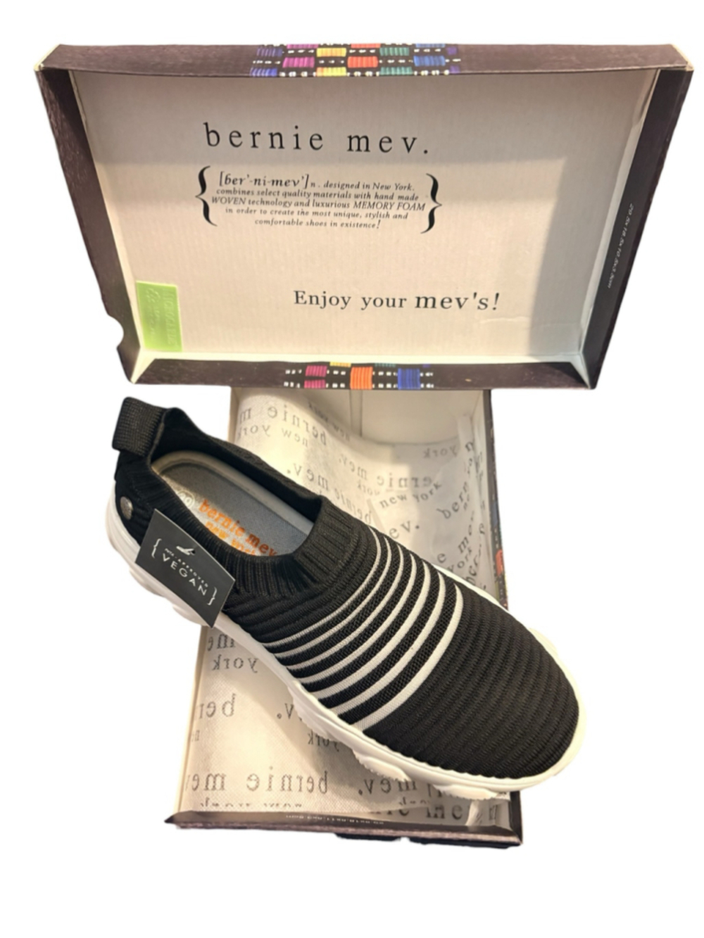 Bernie Mev. Wylie Slip On Memory Foam Sneakers Size 39 (US 9) Black /White